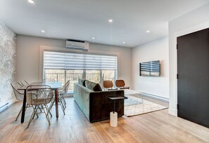 Living area - Burgundy Lofts - Marché Atwater (Montreal)