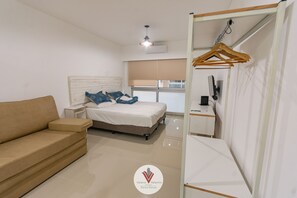 1 habitación, cortinas blackout y wifi gratis 