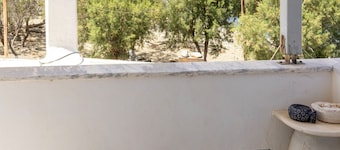 Anemelo Beach House in Panormos