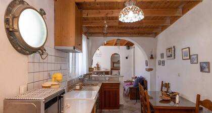 Nemelo Beach House in Panormos