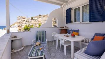 House, Smoking | 2 bedrooms