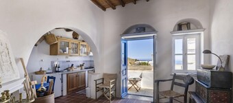 Daphnis the Artist s House