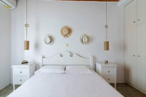 House, Smoking | 3 bedrooms, desk - Iakovos Summer House (Tinos)