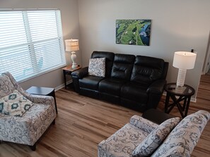 智能电视、书、打印机