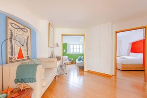 2 bedrooms, Internet, bed sheets