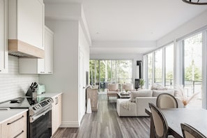 Interior - Le Cliff Cabin Farmhouse Moderne (La Conception)