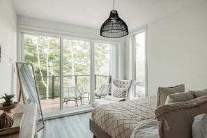 3 slaapkamers, een strijkplank/strijkijzer, reisbedje, gratis wifi