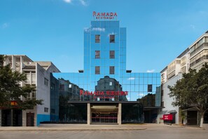 Exterior - Ramada by Wyndham Honghe Kaiyuan (Honghe)