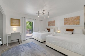 5 Schlafzimmer, Schreibtisch, Bügeleisen/Bügelbrett, WLAN