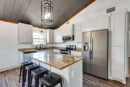 Pet-Friendly Texas Home w/ Furnished Patio & Grill