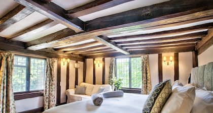 Ashfield Place Farm by Group Retreats