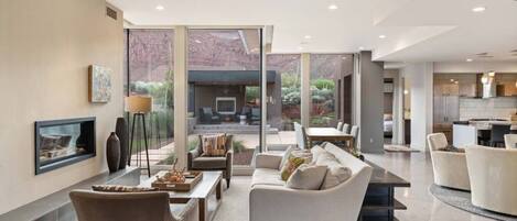 TV connectée, cheminée, espaces bureaux