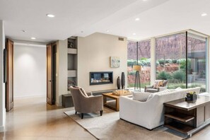 Smart TV, fireplace, offices - Modern Desert Home w/ Private Backyard (Ivins)