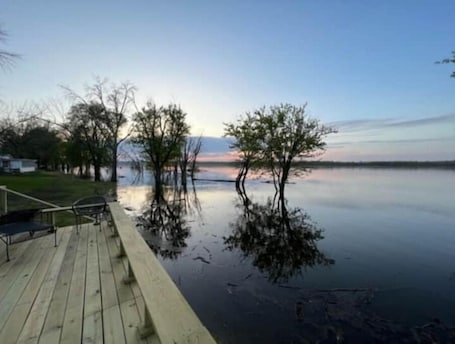 Property grounds. Riverside Waterfront on the Mississippi River