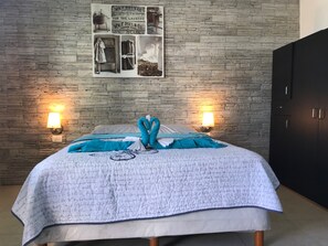 Estudio clásico | Minibar, tabla de planchar con plancha, wifi gratis y ropa de cama 