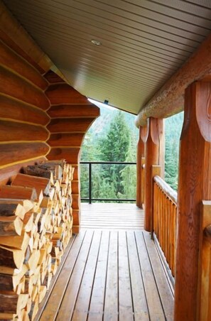 Property grounds - Edelweiss Local Escape - Sasquatch Mountain Resort (Agassiz)