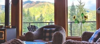 Edelweiss Local Escape - Sasquatch Mountain Resort