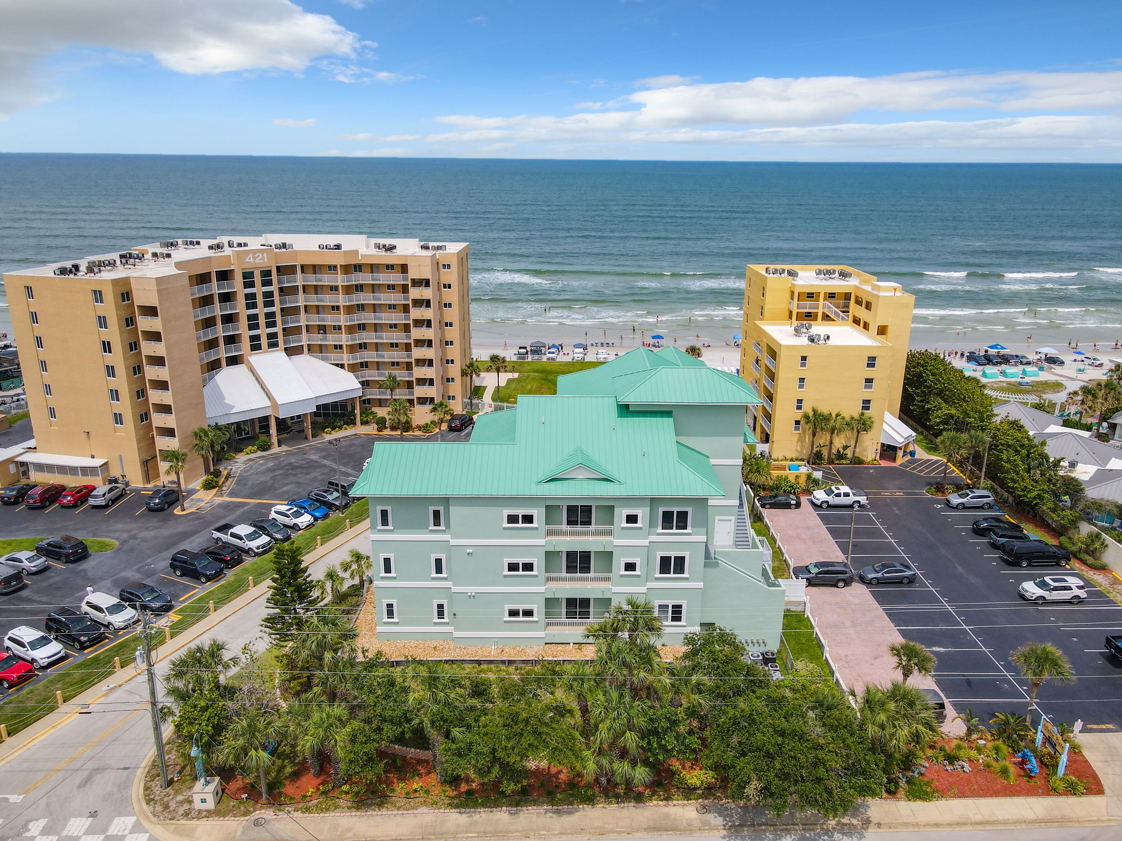 PLZ NOTE DISCOUNTED RATES AUG/SEPT; LUXURY OCEAN FR CONDO, WITH  HEATED POOL.  