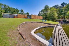 Property grounds - Lake Hamilton Home: 5 Mi to Hot Springs! (Hot Springs)