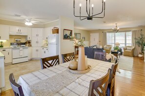 Interior - Lake Hamilton Home: 5 Mi to Hot Springs! (Hot Springs)