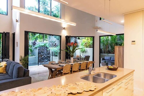 Villa Amalfi - Port Douglas