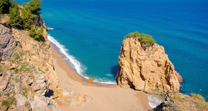 VERDI: House with spectacular sea views and private pool in Pals
