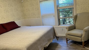 3 多间卧室、免费 WiFi、床单