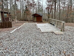 Property grounds - RV Pad w/Full Hookups, WiFi, & a Deck! Pet Friendly (Tracy City)