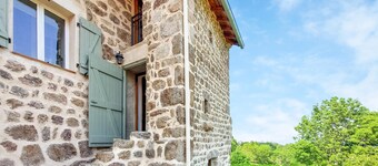 3 bedroom cozy home in Essertines-en-Châtelne