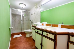 Standaard appartement | Badkamer