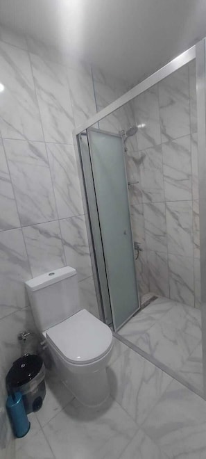 Secadora de cabello y pantuflas