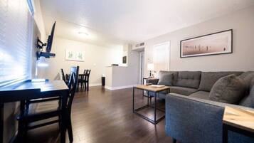 Fernseher, Netflix, Streaming-Dienste