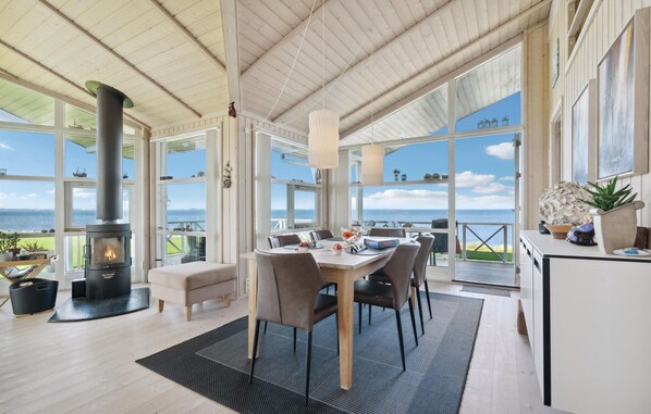Dining - Nice home in Vinderup (Vinderup)
