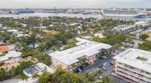 Exterior - Sunny Fort Lauderdale Retreat (Fort Lauderdale)