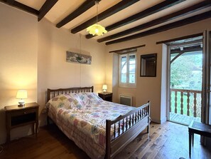 2 soveværelser, internetforbindelse