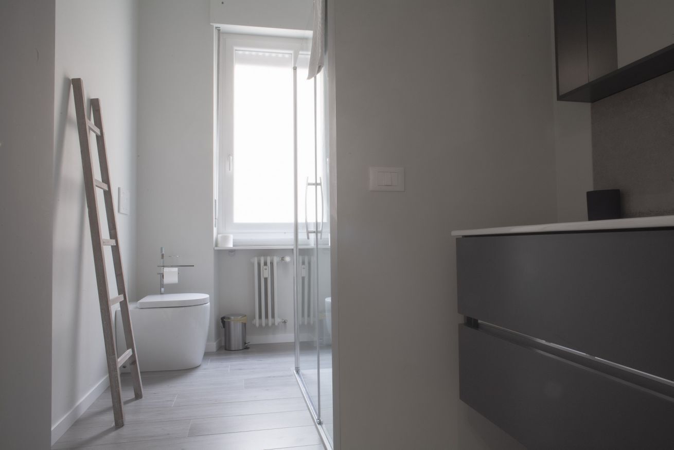 Doccia, asciugacapelli, bidet