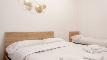2 Schlafzimmer, Schreibtisch, Bügeleisen/Bügelbrett, WLAN