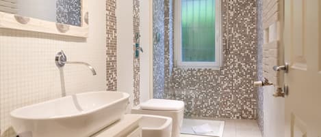 Shower, hair dryer, bidet, shampoo