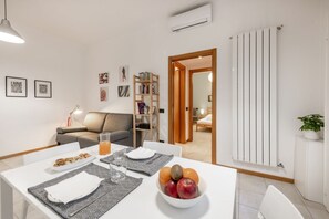 Dining - BnButler - Vigevano, 15 (Milano)