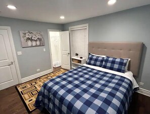 4 habitaciones, escritorio, tabla de planchar con plancha y wifi gratis