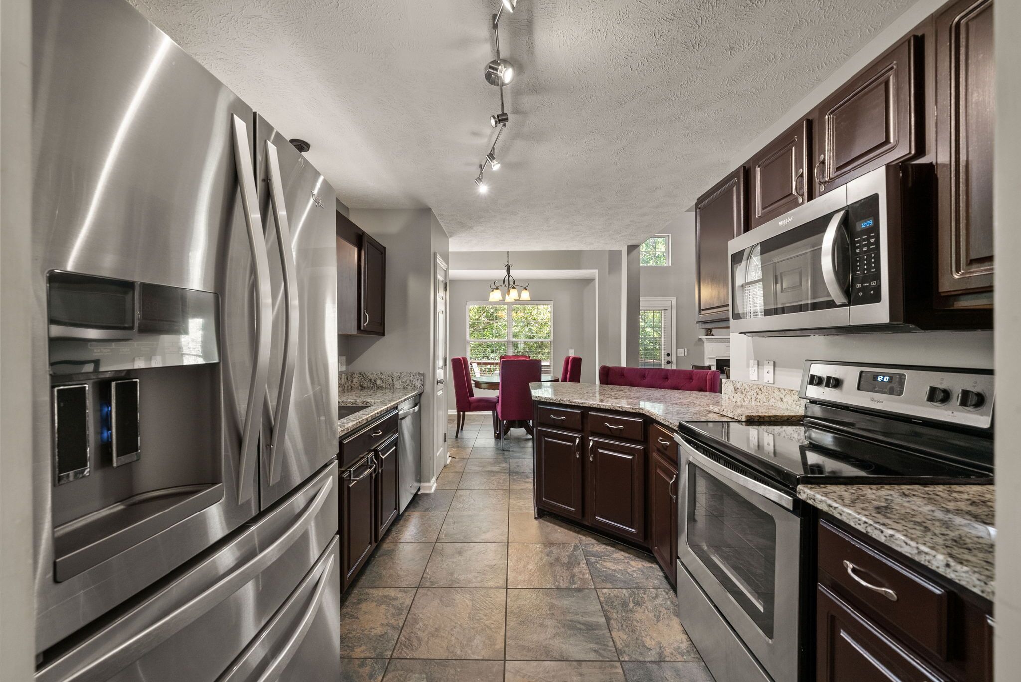 冰箱、微波炉、烤箱、炉灶