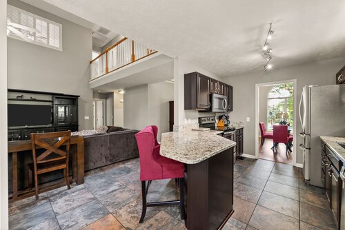 Corporate Rental-4 Bedroom House in Nashville  on End of Culdesac.