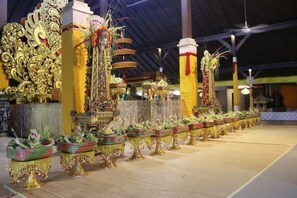 Banquet hall - Griya Taksu Guest House - Queen Size Bedroom (Kecamatan Sukawati)