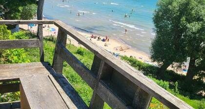 Luxe Lodges on Lake Erie ~ Moonstone ~ Beach House