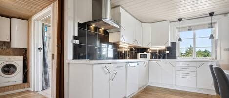 Kühlschrank, Ofen, Herdplatte, Geschirrspüler