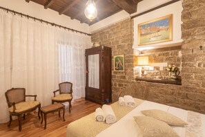 2 bedrooms, iron/ironing board, WiFi, bed sheets - Old Bridge Boutique (Firenze)