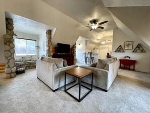TV - Adorable spacious studio suite. (Pleasant Grove)