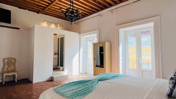 高級開放式套房, 1 張特大雙人床, 山景 | 陽台景觀