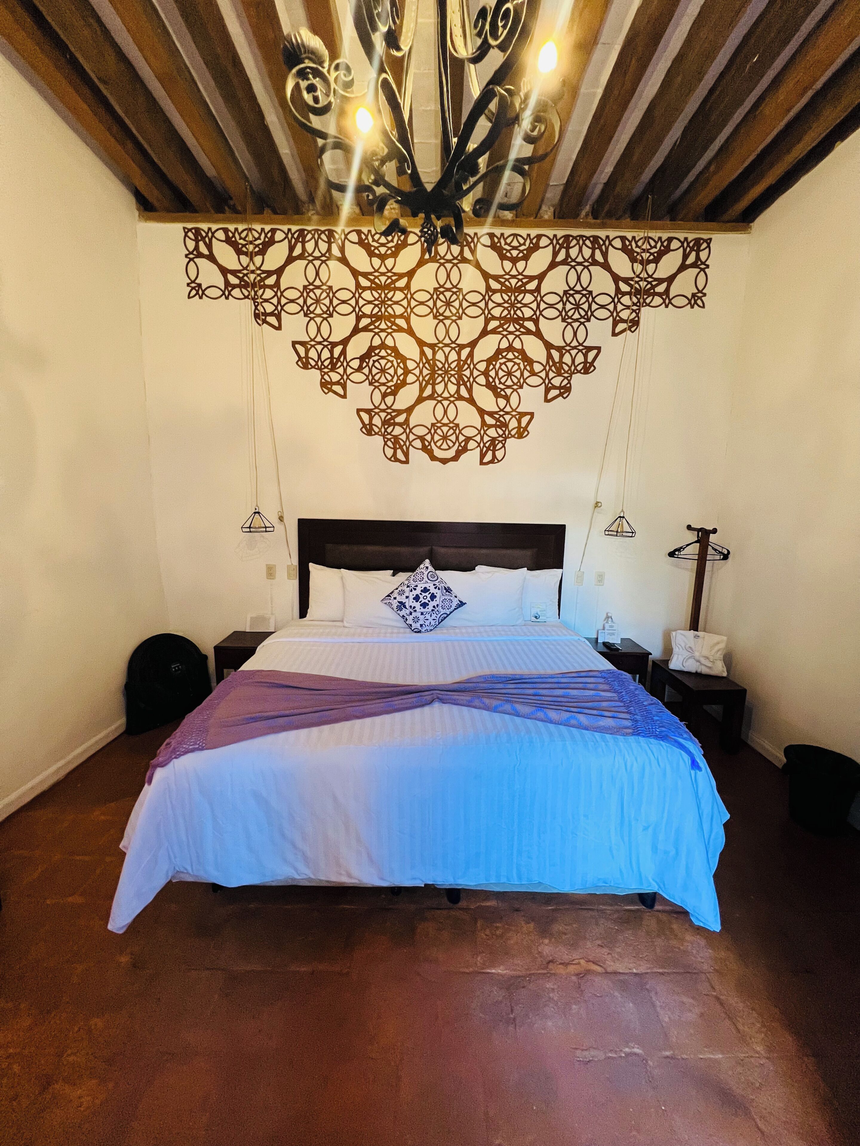 ห้องคลาสสิกสตูดิโอสวีท, เตียงคิงไซส์ 1 เตียง | Wi-Fi ฟรี, ผ้าปูที่นอน