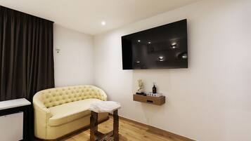 Memory-foam beds, free WiFi